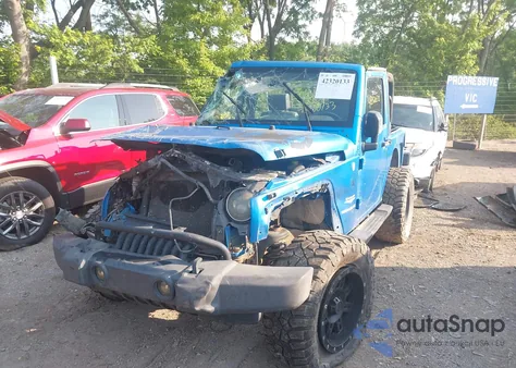 2010 Jeep Wrangler Sahara из США, поврежденный, VIN 1J4GA5D13AL224157